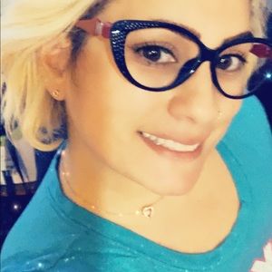 Meet your Posher, Nunziata